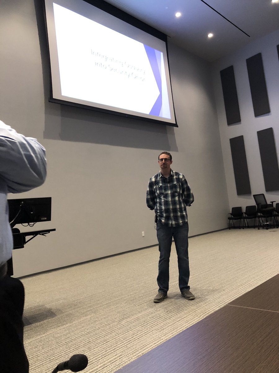 securityonion's tweet image. .@DefensiveDepth getting ready to present “Integrating #osquery into #SecurityOnion” at #SOCAugusta #AugustaCyberWeek