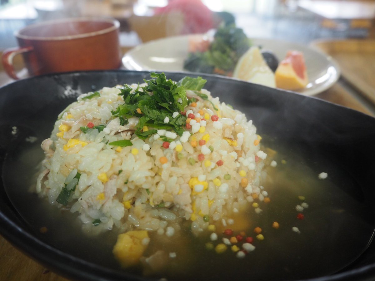 むらのあきこ 札幌 しまふく寮の朝ごはんにちょいちょい出していたスープ炒飯 寒くなった朝ごはんにちょうどいい チャーハン には 鶏ガラだし スープには ビーフコンソメ そんな風に調味料を違くするのがポイント むらのあきこ 札幌 しまふく寮の朝ごはんにちょいちょい出していたスープ炒飯 寒くなった朝ごはんにちょうどいい チャーハン には 鶏ガラだし スープには ビーフコンソメ そんな風に調味料を違くするのがポイント