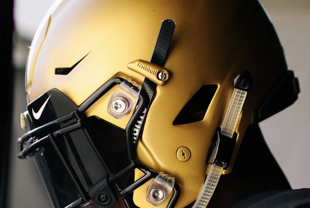 ArmyWP_Football's tweet photo. ICYMI: Tomorrow’s threads. 

#GoArmy https://t.co/VWawccpLoT