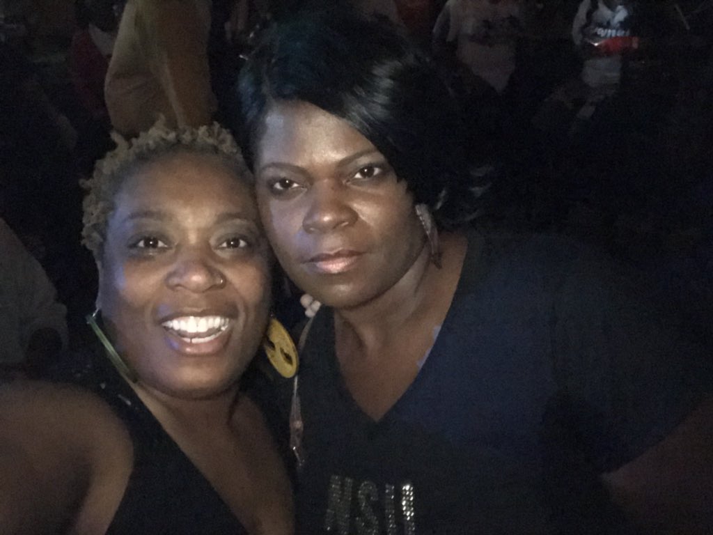 Divajoflex tweet picture