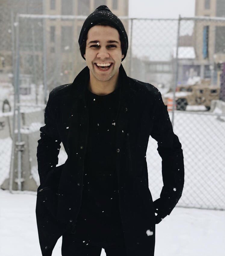 vlogssquads's tweet photo. TODAY IS THE LAST DAY YOU CAN VOTE
#Davidforstreamys  
This dude deserves so much. he’s one of the most dedicated creators, even though he makes barely any money he still works his ass off for us all so we enjoy his amazing content. 
Thank you David https://t.co/hBNWK3C6ZF