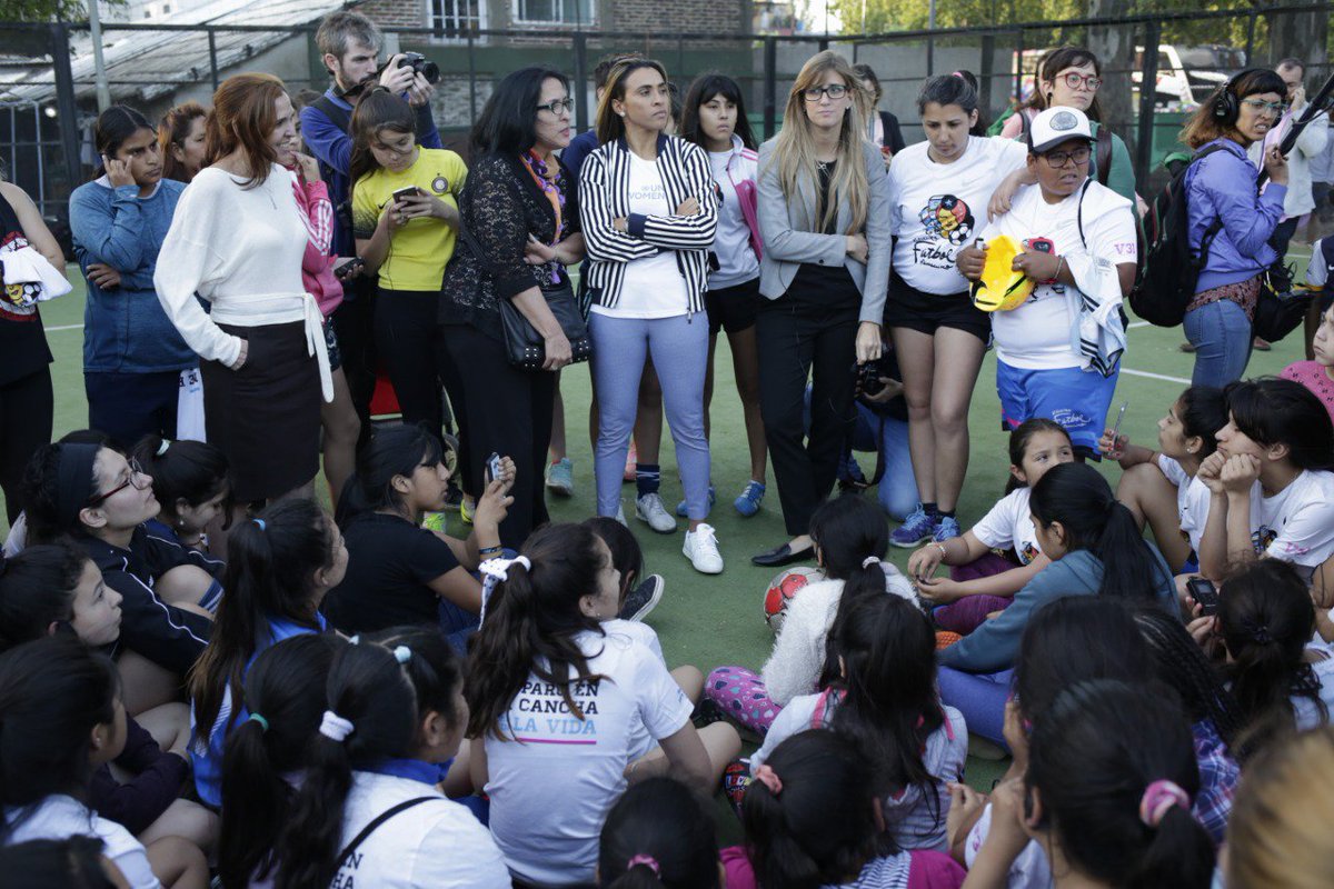 "If I had given up when I heard no, I would not be able to inspire so many girls today." -- UN Women Goodwill Ambassador Marta to girls who play ⚽ at an NGO called La Nuestra in Argentina. 🇦🇷  🇧🇷
 #YouthOlympics #BuenosAires2018