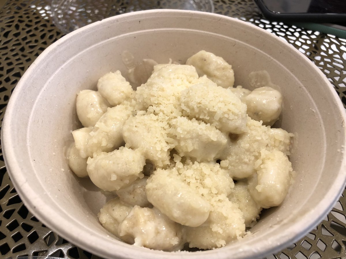 JimWLondon's tweet photo. #patavonia #gnocchi #foodie #legit https://t.co/C8juA62nyO