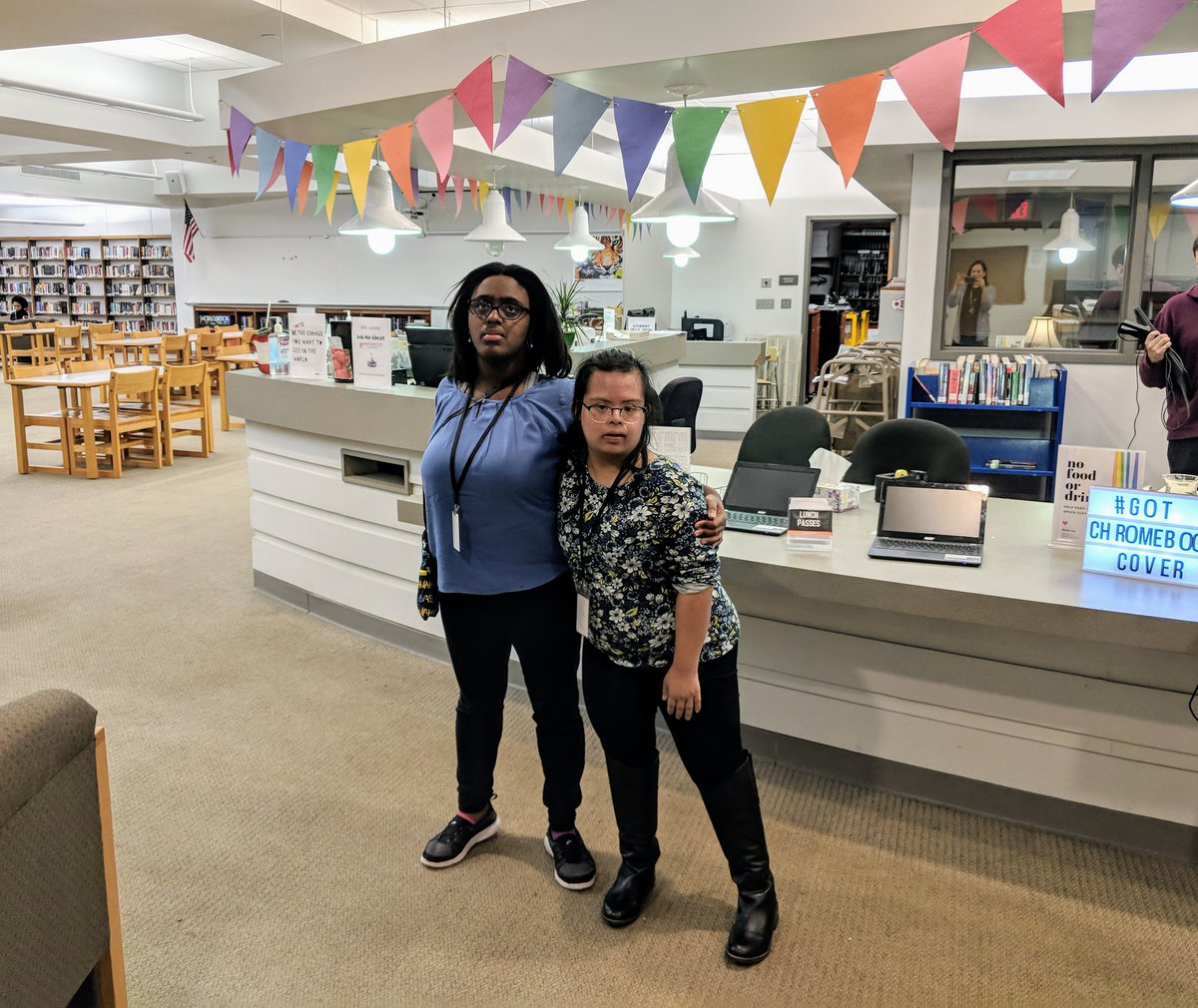 karahiansito's tweet photo. Thank you to Kiara and Kaitlin of the SLE program and their fantastic aides Ms. Alissa Gonnella and Ms. Linzee Duncan for beautifying our BHS library with a colorful bunting!#blfdbengals @07003BHS https://t.co/c0NUw2K3TB