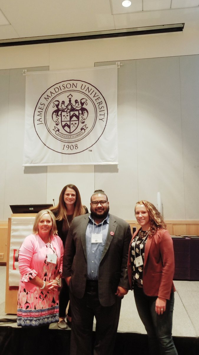 OscarSmithMS's tweet photo. Part of our OSM instructional team was reinspired by this great man. #significantinteruptions @SalaminoSarah @1sportygrl @JGBspeaks #VMSA2018 https://t.co/mZsAc9Mr8a