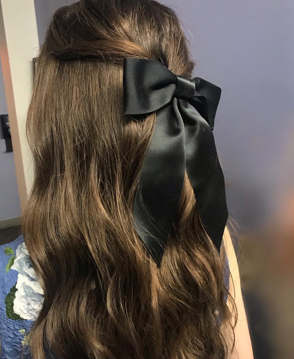KenzieFoyOn's tweet photo. Mackenzie no dia 17/10 (via @brigetbragerhair no Instagram) https://t.co/grSFNkrJ4T