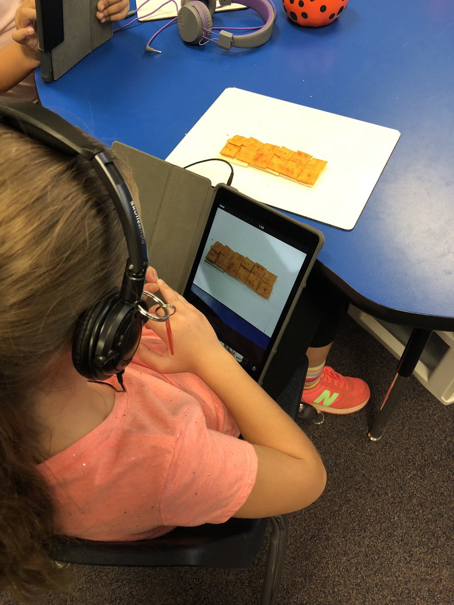 jblank3rd's tweet photo. You say area, we say food! Area is fun to learn, but using food makes it even better! @ccabanillas1 @GowanGators #WhyCrane #gsathirdgraderocks https://t.co/wq2hLl66v0