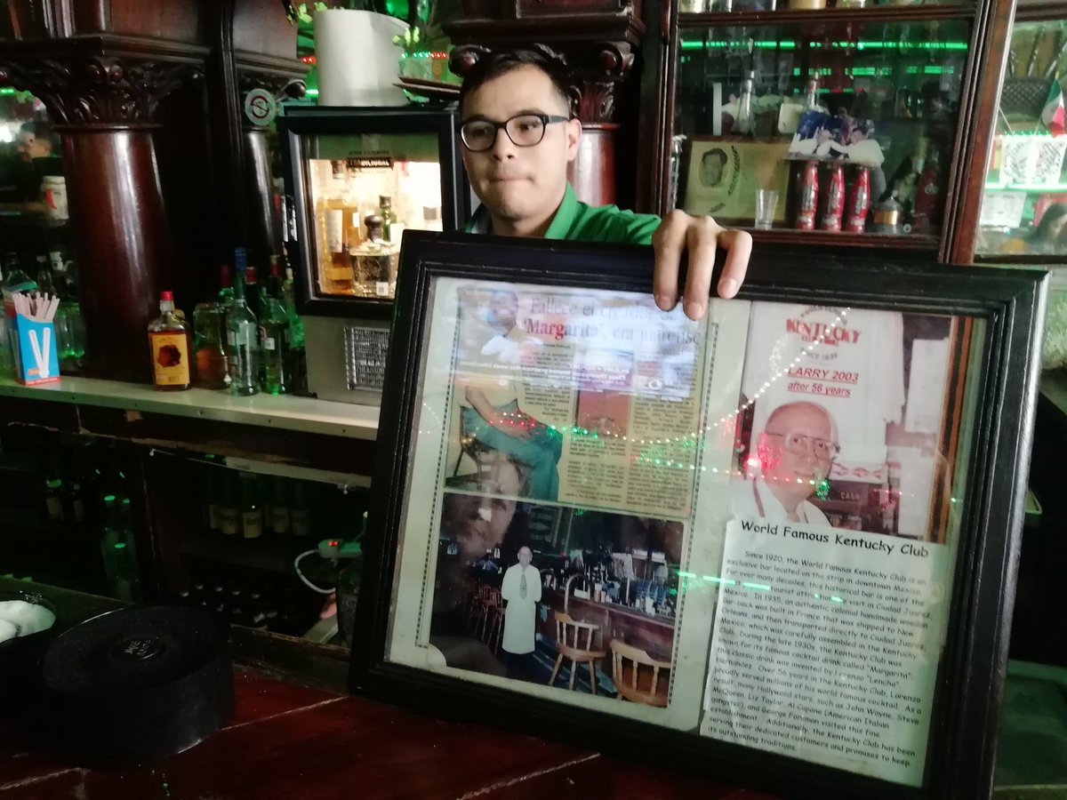 el_souvenir's tweet photo. El Bar Kentucky en Ciudad Juárez es un sitio obligado de visita, pues fue aquí donde se creó la margarita, famosa bebida a base de tequila, limón y sal @visitajuarez @VisitaChihuahua #OneRegionOneTable https://t.co/vEM2bT2zHp
