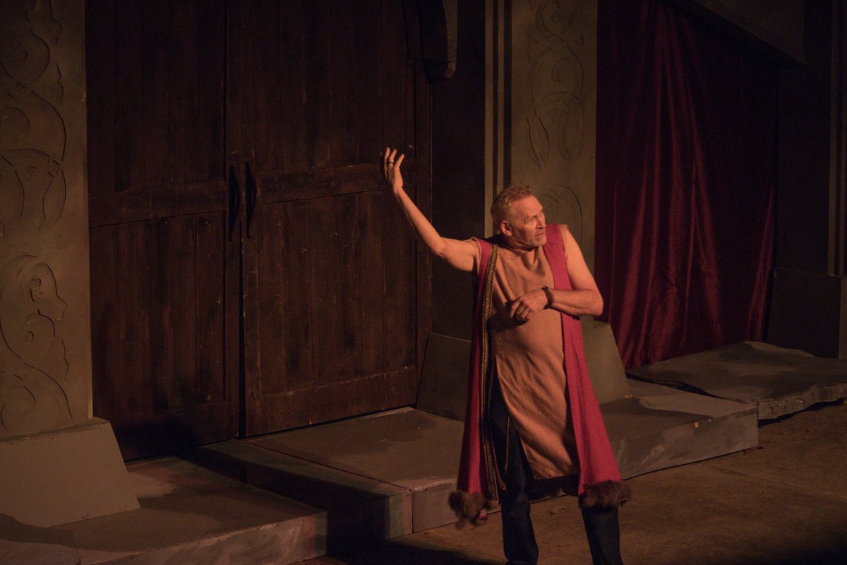 SCShakes's tweet image. Did you know the oldest recorded Knock Knock Joke is told by the Porter  in Macbeth? #WilliamShakespeare may have invented the Knock, Knock  Joke! Enjoy the joke that launched a thousand more TONIGHT as  Macbeth returns to Finlay Park at 8:00pm for FREE. 
 #SCSHAKES, #Columbiasc,