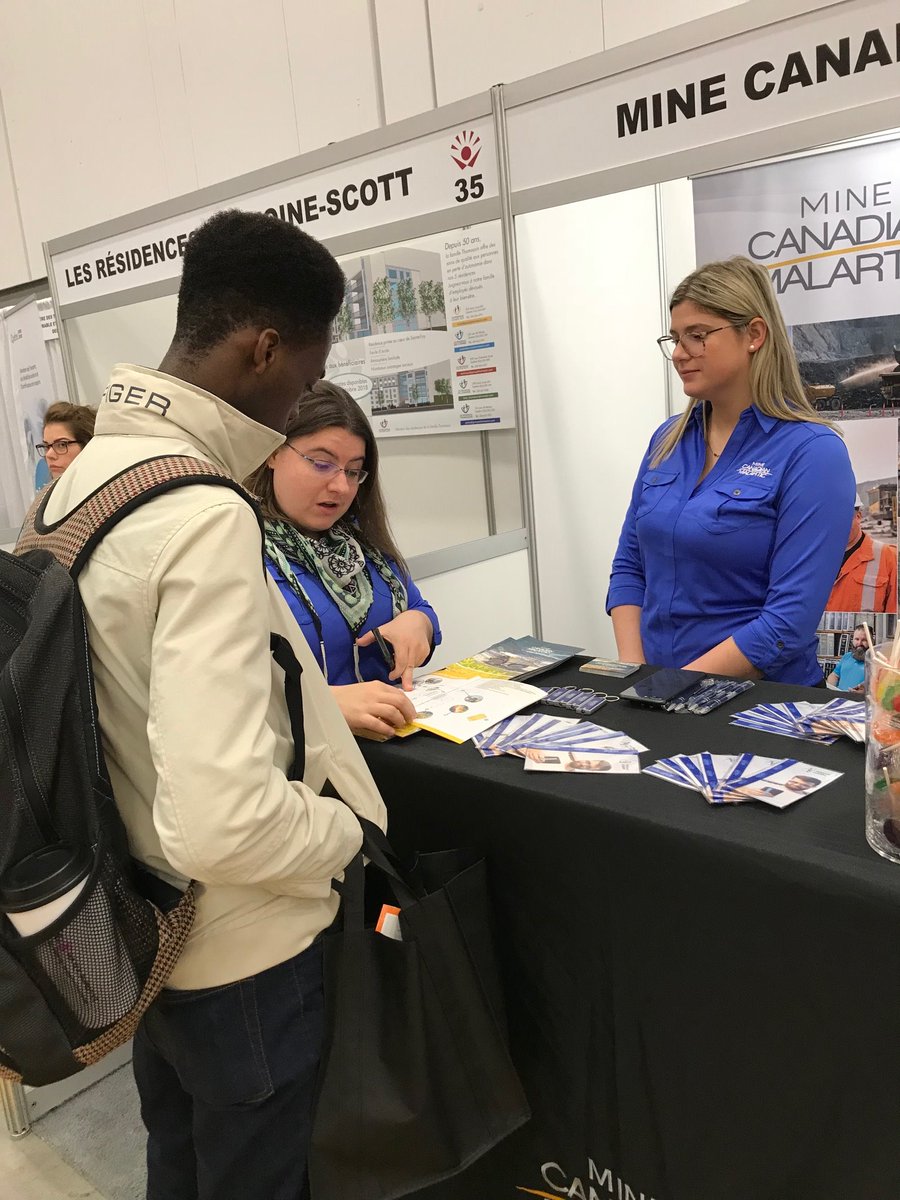 Nos collègues vous attendent aujourd’hui et samedi au kiosque 36 du Salon Carrière Formation de Québec. Venez discuter des possibilités
d’emplois qui s’offrent à vous!