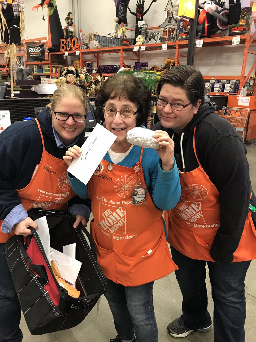 HOT POTATO!! Susan is 2748’s 2nd prize winner of the day! Get that credit team! #2748hotpotato #jimmyjohnsgiftcard <a href="/HDmorrissey/">Michael Morrissey</a> <a href="/NikiVeldstra/">Niki Veldstra</a> <a href="/meyermalindac/">Malinda Meyer</a> <a href="/RAshley89/">Ryan Ashley</a> <a href="/Sierra24Johnson/">Sierra Johnson</a> <a href="/jonhensley1495/">Jon Hensley</a> @mattmehalko