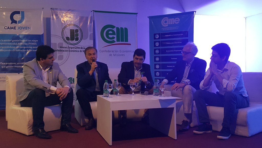 CamaraPlanD's tweet photo. ¡Felicitamos a jóvenes de @CEMISIONES por #emprender2018 ! @redcame @camejoven @gerardodbeltran @jabereciartua @Fabianzarza @bsgentleman @Osdepym https://t.co/XaQW5lC6jU