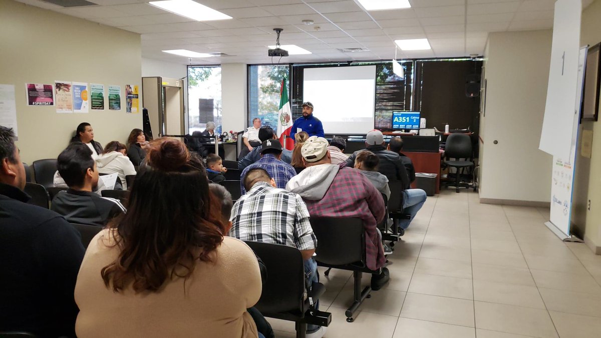 ConsulMexBoi's tweet photo. #AcércateatuConsulado en esta #SemanaBinacionalSalud y pregunta por seguros médicos accesibles, clínicas comunitarias y chequeos médicos gratuitos. 
Calendario de actividades: https://t.co/VP6SrFwgSN
#CuidaTuSalud #MenteSanaVidaSana, #SaludIME, 
@IME_SRE   @SSalud_mx  @SRE_mx https://t.co/BhZWOgyynw