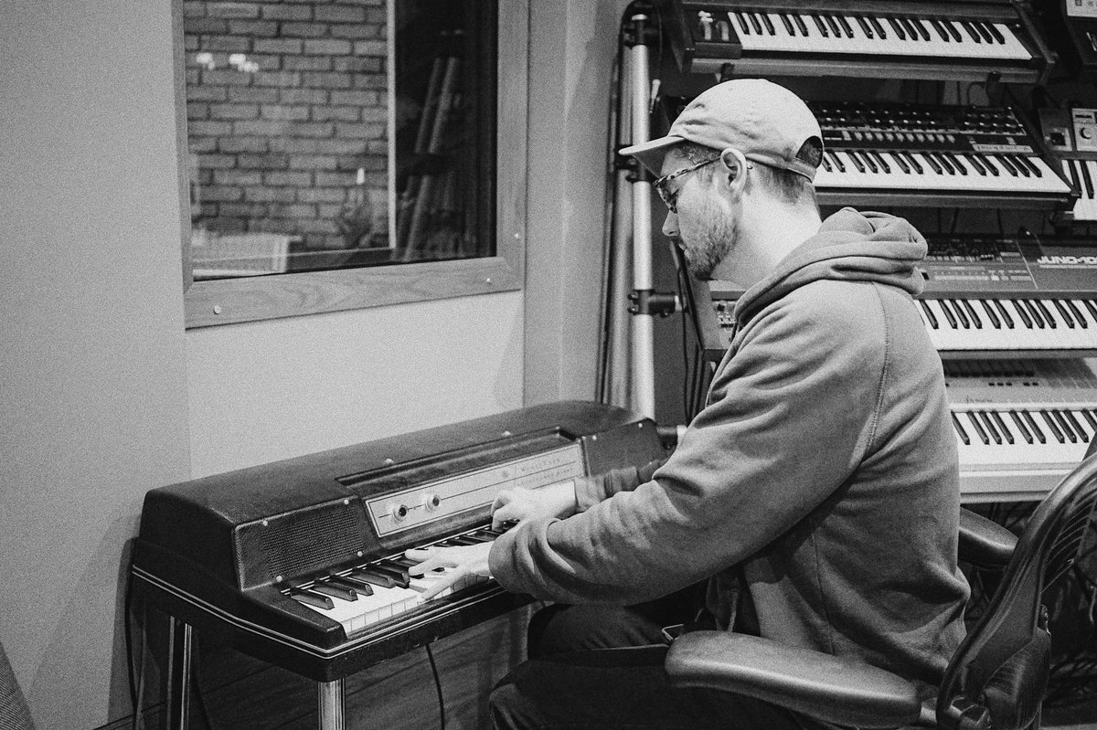 bastille's tweet photo. https://t.co/s5VxDQ0Hb2