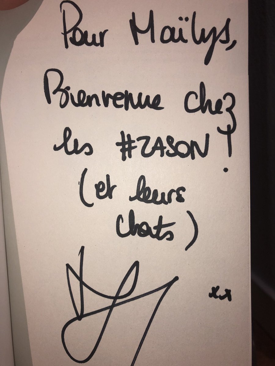 Lystherin_20's tweet photo. Comme prévu je commence #AMJTF ! Je trépigne d’impatience 😍 @morganemcb @HugoNewRomance https://t.co/qVub3gJzPi