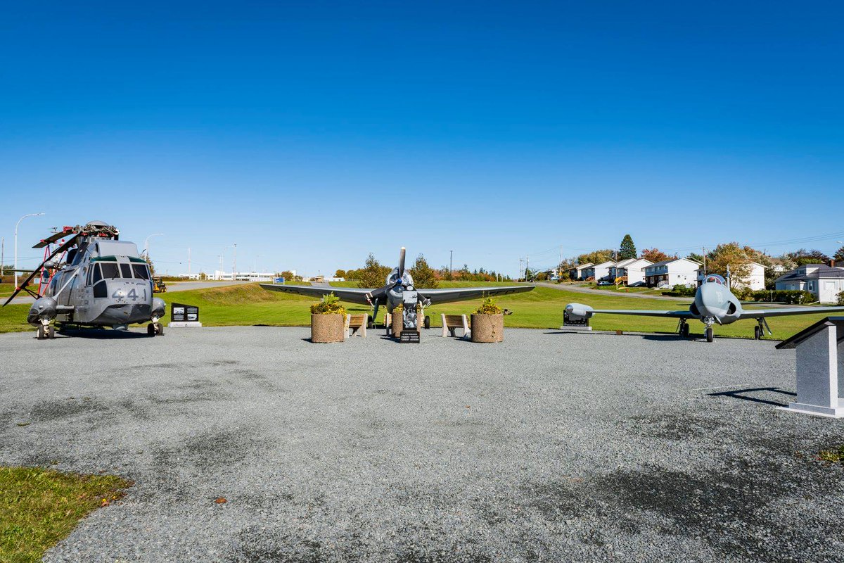 king tree service retire from service in december of this year one sea king received new home at the shearwater aviation park near 12 wing week rcaf on twitter king tree service retire from service in december of this year one sea king received new home at the shearwater aviation park near 12 wing week rcaf on twitter