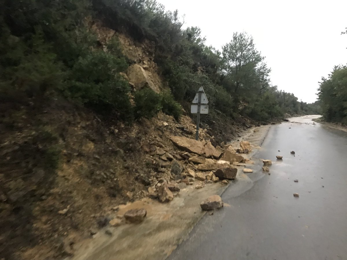 246 litres en 48 hores a #Traiguera segons @avametpred han deixat nombrosos danys <a href="/apunt_media/">À Punt</a> <a href="/AEMET_CValencia/">AEMET Comunitat Valenciana</a>