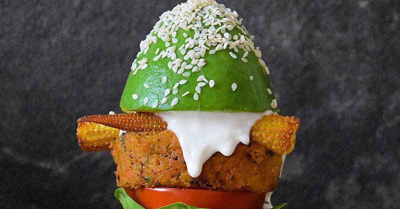 DrNammyPatel's tweet photo. If you're an #avocado lover like me, you'll ADORE this creation from @fooddeconl (and all her other masterpieces) Try this out for a healthier alternative to hamburger buns! RT @FitnessMagazine So, Avocado Buns Are a Thing Now https://t.co/vPZ69tqZwy https://t.co/EowQGZo9Ux