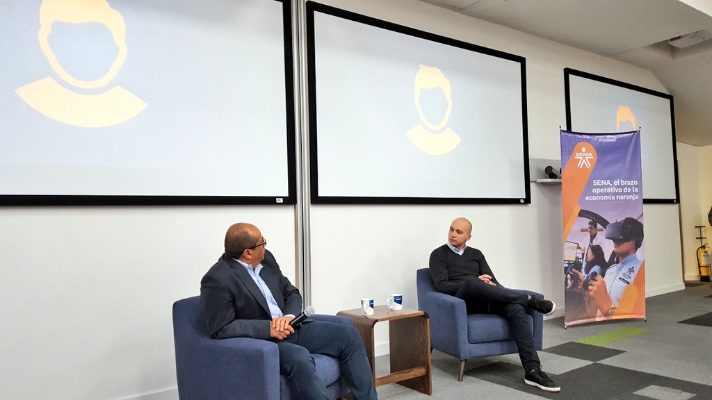 Farid_Figueroat's tweet image. #FelizViernes #AEstaHora disfrutamos del Primer Conversatorio Desafíos de la Formación Profesional: El papel del @SENAComunica como brazo operativo de la #EconomíaNaranja de la mano de @vicvale7 |  @Ministerio_TIC @ViveLabs @IvanDuque @EstradaCarlosM