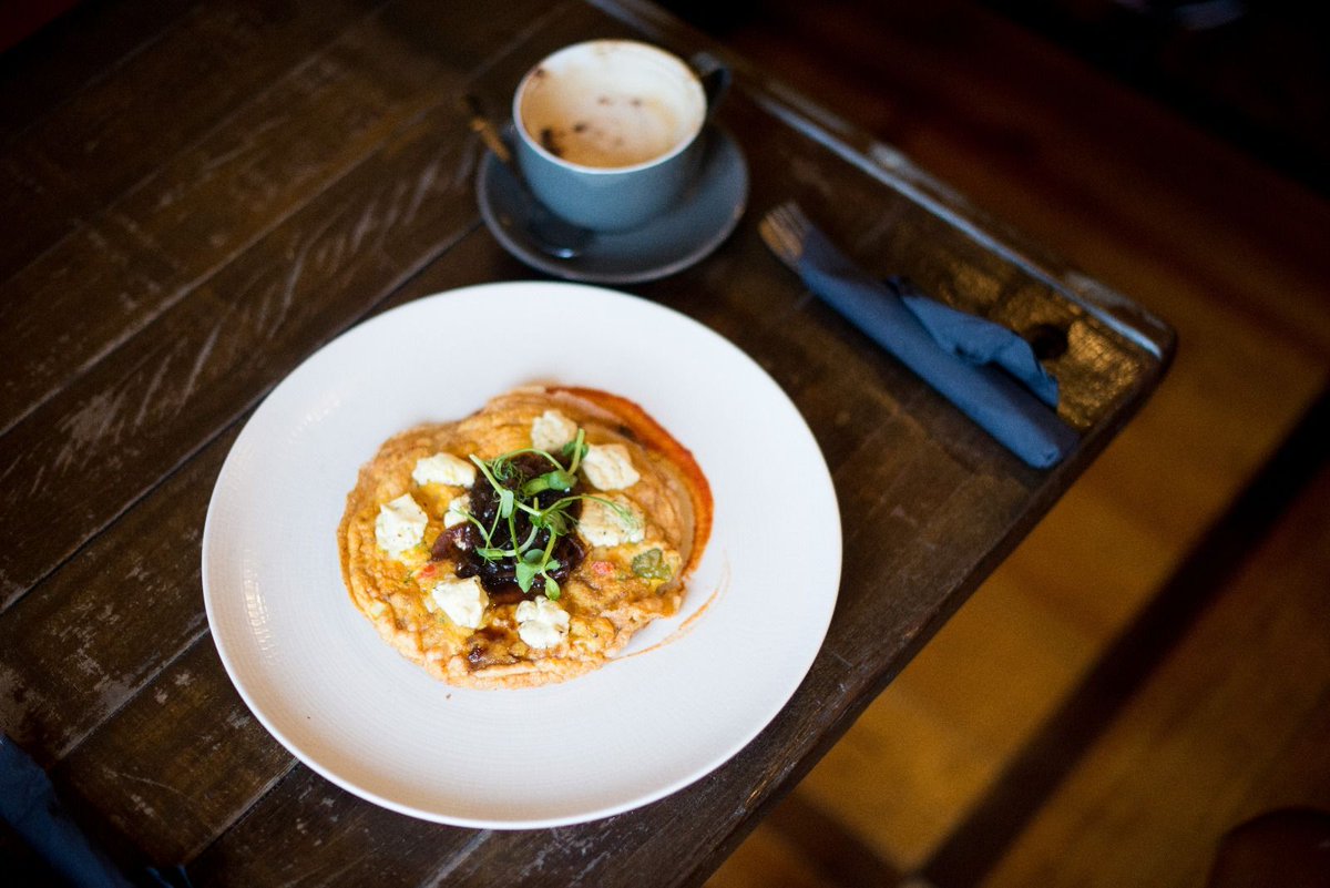 Due to popular demand ............ Our Saturday Brunch upstairs in The Draft House will now be served on Sundays. What more could you want  A big warm fire ,bottomless coffee , Wild Atlantic Views , excellent cocktails and great food . <a href="/sligofoodtrail/">SligoFoodTrail</a> @sligotourisim <a href="/gostrandhill/">Go Strandhill</a>