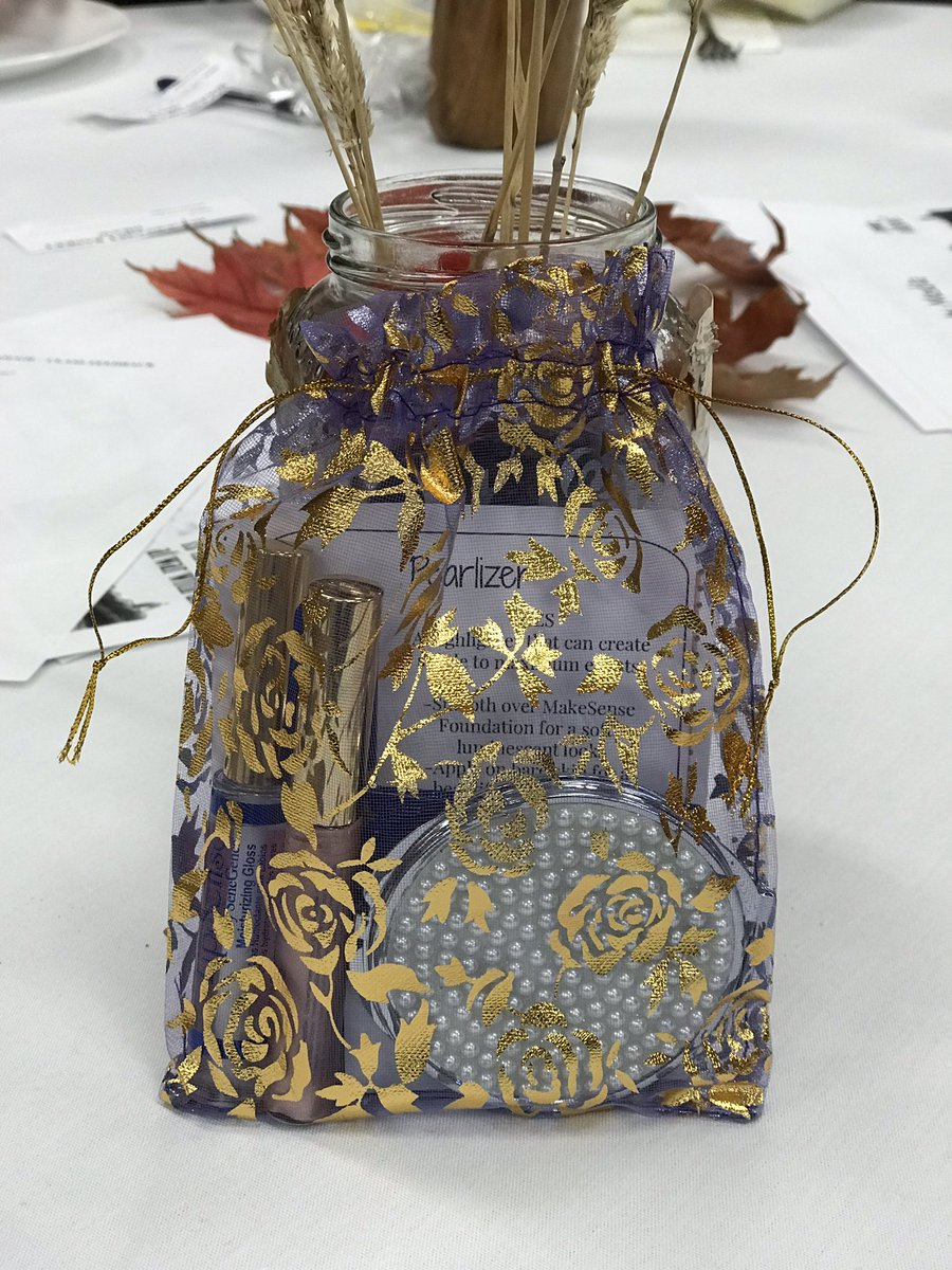 hmeceducator's tweet photo. Aside from the fantastic sessions being offered at THESA Conference 2018, are the door prizes!!! This is what I won at lunch.
We are a fabulous professional learning community 😊
#THESA2018 #PSADay #doorprizes #SD57 https://t.co/vfVAEpKEVz