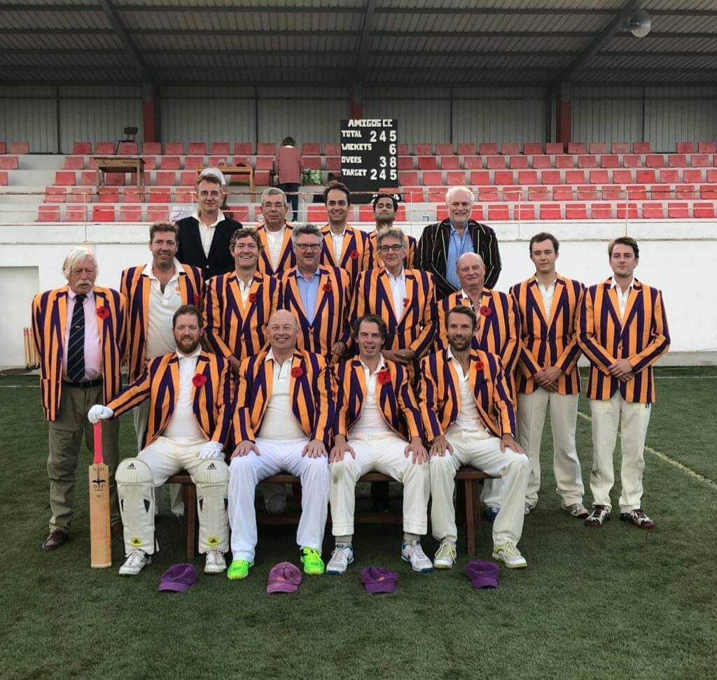 AmigosCricket's tweet photo. Great game game with the Zamigos from #Holland. Made up from 10 clubs in NL, they were just too strong for our Amigos winning with 7 balls to spare. #Portugal https://t.co/uiRozBCFF3