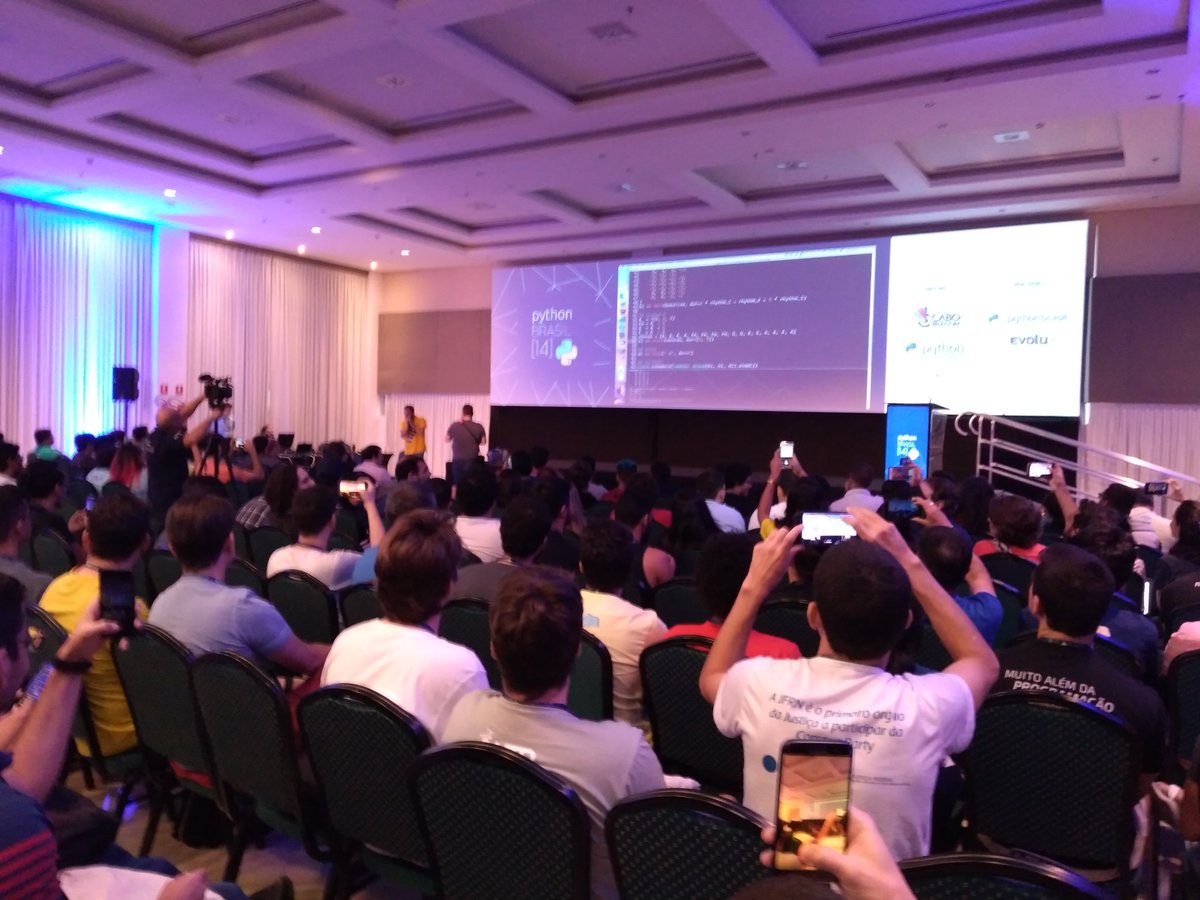 phr_ufrpe's tweet image. #PythonBR14