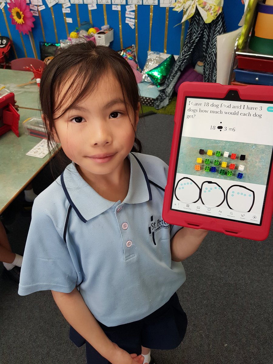 MrsKristyMussel's tweet photo. What fun we had in maths this week learning about division! #sharing #equalgroups #makingdivisionarrays #remainders #Ipadexperts https://t.co/Amq8BnpkxV