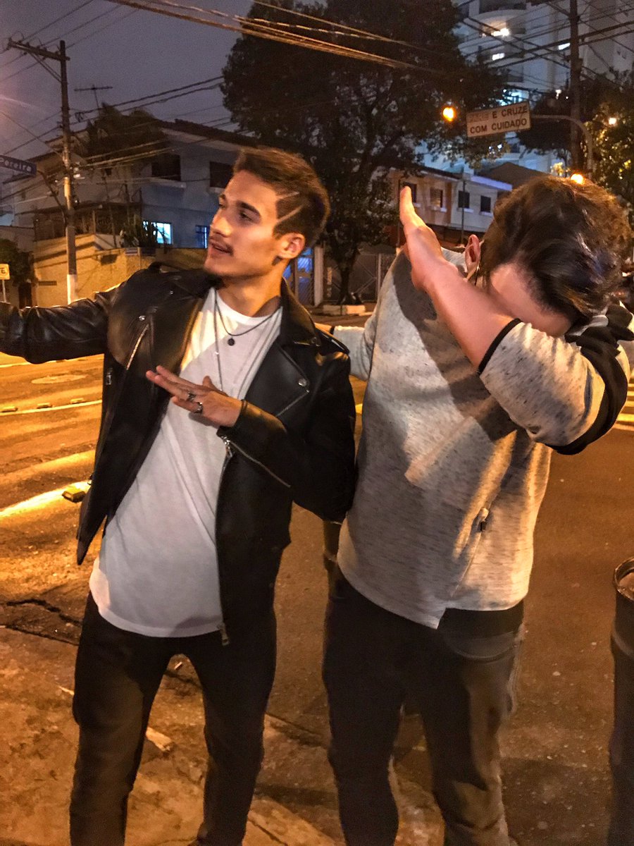 elosoficialbr's tweet photo. SEXTOUUU DAQUELE JEITO https://t.co/4vs5fLH7Wm