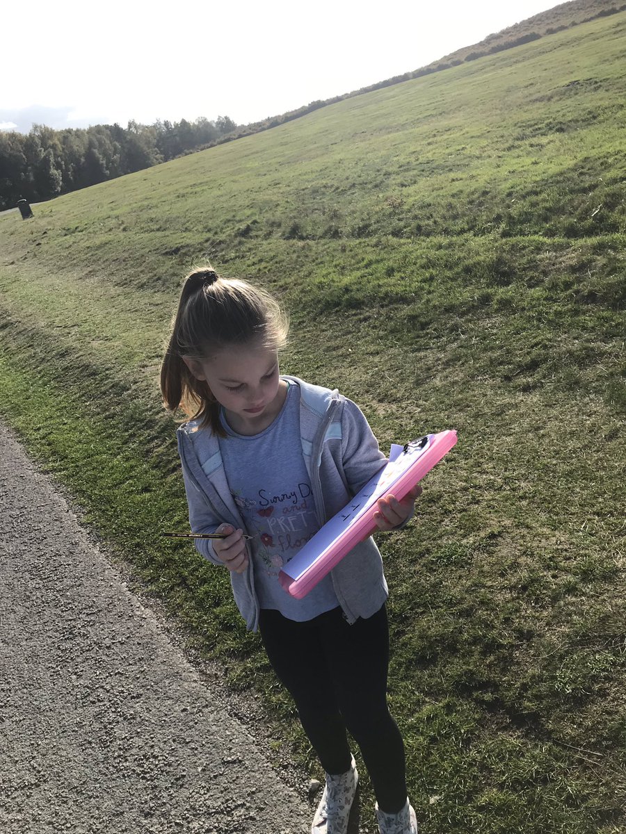 KelkirkKel's tweet image. @latimerprimary #latimeroutdoorplay Pumpkin picking / playing at the park / autumn scavenger hunt in Bradgate for Freya this half term #classPK
