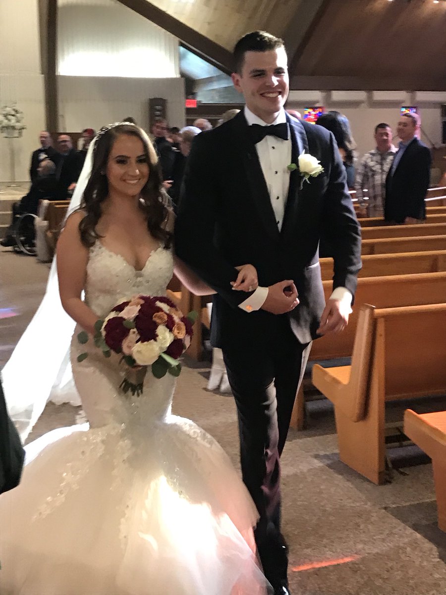 Vazquez308's tweet photo. Itβs official Ms. Chiappetti is now Mrs. Spruce! π°π€΅π #sprucingitup #shesbeautiful #congratulations #bestwishes @SChiappetti @rbpsEAGLES https://t.co/khluLmolNi