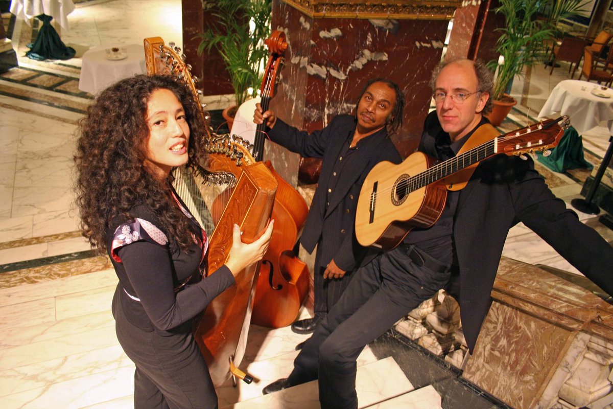 We zijn er weer! 27 okt 20.30 uur #plein public #Breugel:  #Brisa Latina: Lekkere #Latijns Amerikaanse muziek en live zang om te luisteren en om op te dansen. Dat wordt weer een fantastische avond! #senb #son