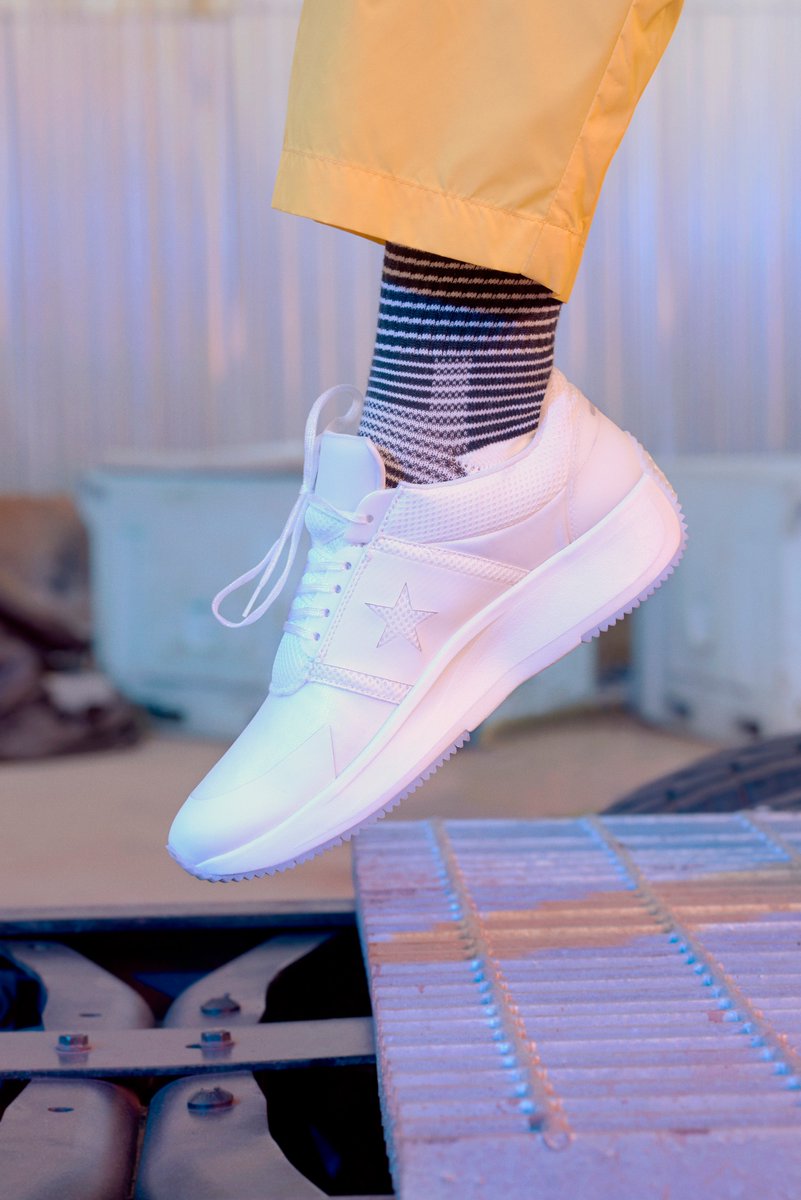 Converse's tweet photo. A classic runner gets remixed for the street. Run Star, in three bright new colors that pop. Available now: https://t.co/xer3mY3TBm https://t.co/rnot7KE6Rh