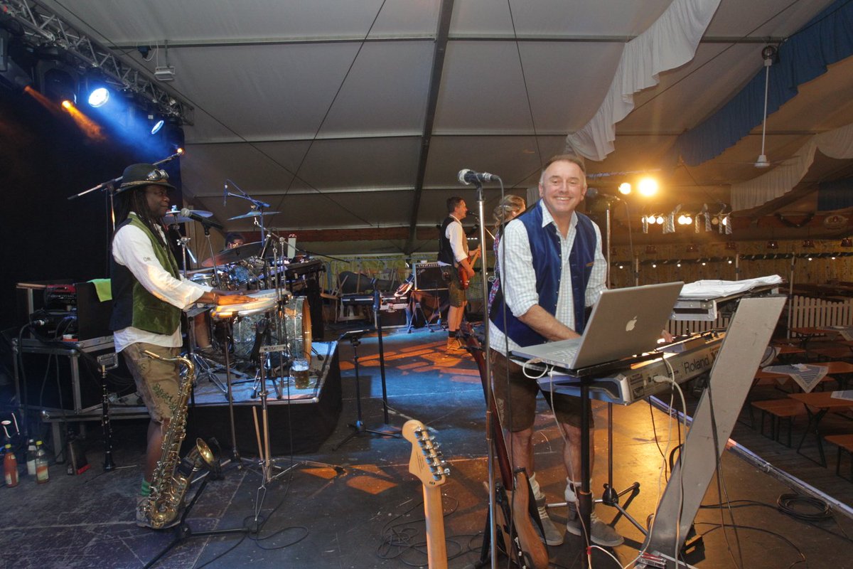 AnnetteZoepf's tweet photo. #IAVEinAugsburg Bavarian night, cultural programe at day 3 of conference
Fotos (C) Annette Zoepf / FZ Augsburg

25th IAVE World Volunteer Conference https://t.co/E0Pzd8pqDR