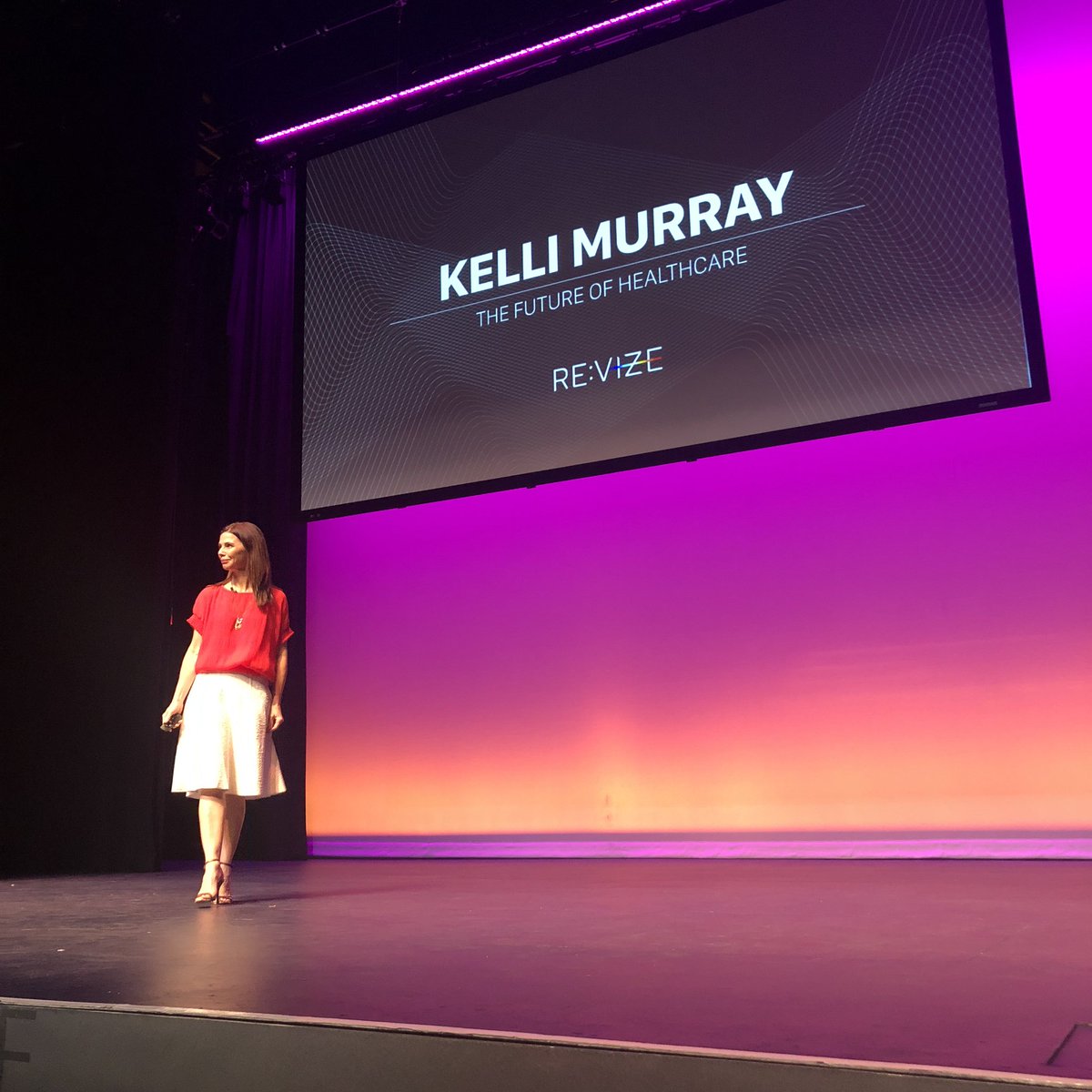 TeepsMobile's tweet photo. Closing out an incredible week of technology, innovation and discussing the inspiring ideas that will build the community of tomorrow. #REVIZE2018 https://t.co/vHebZJwCQH