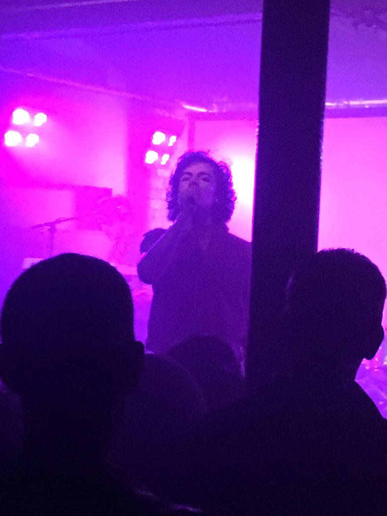ChrisPTopping's tweet photo. So that was @thepeachfuzzuk with @Nathaniel_lc working the crowd @TheVryllSociety still to come #whatnottolike https://t.co/MkxraFkaEI
