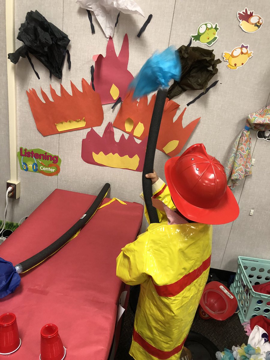 Dramatic play to increase language is happening in Humble! @suzannebarker23 <a href="/NicoleN24489840/">Oaks 5th Grade</a> <a href="/HumbleISD_PREK/">HumbleISD ECE</a>
