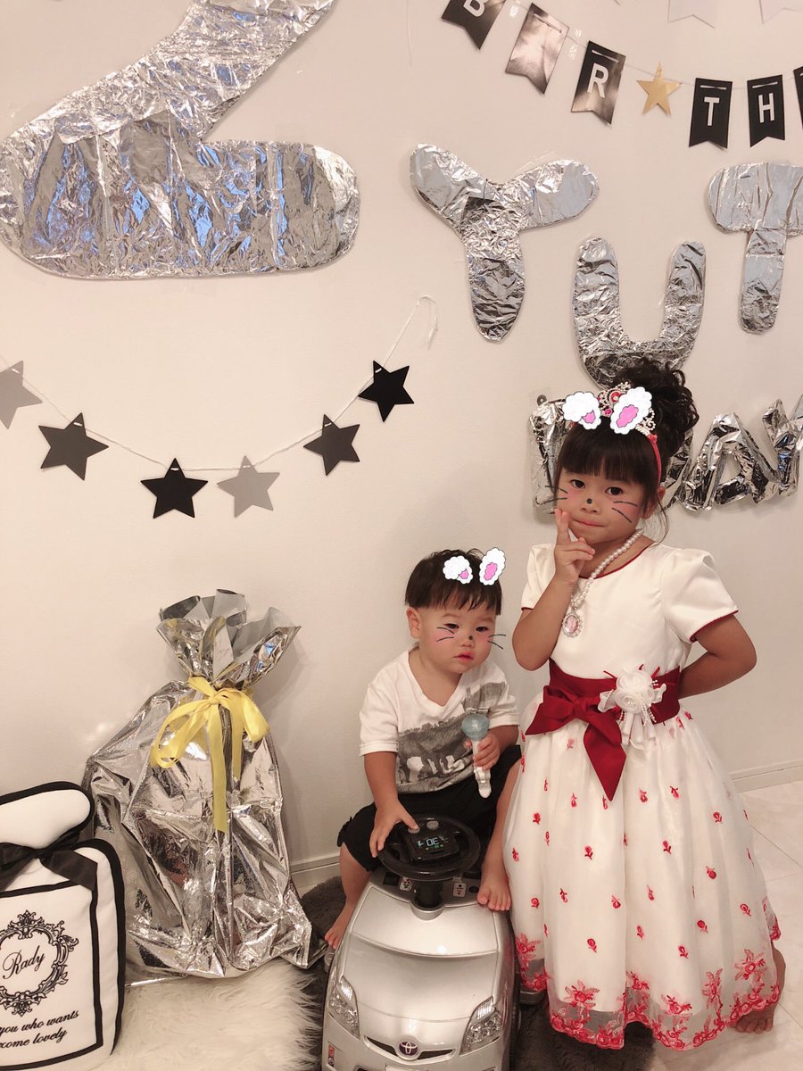 Piling up jade and gold tweet media