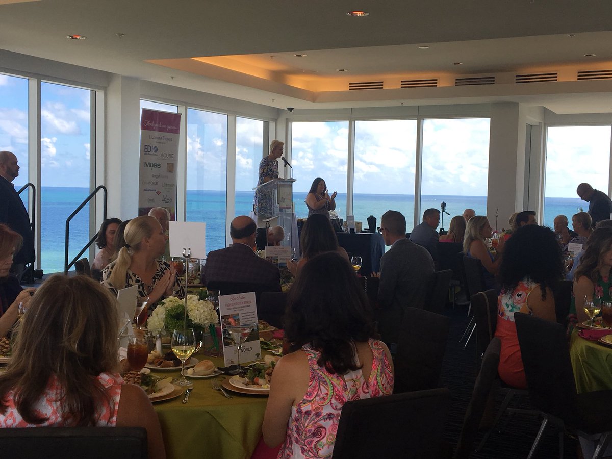 Lilia_Ciciolla's tweet photo. Amazing view of Hugh Taylor Birch State Park! Wonderful day for A Garden Party supporting beautiful @BirchStatePark! Happy to hear about all the great work being done to #BringBirchBack!@BankofAmerica proud sponsor #Environment #ESG #FortLauderdaleBeach https://t.co/ZvSqY8k7B0