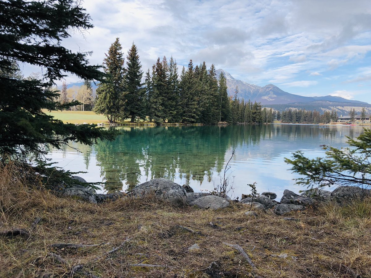 StationCDRKelly's tweet image. Jasper, Alberta, #Canada is beautiful from space, but up close, breathtaking! #JasperDarkSky #InfiniteWonder