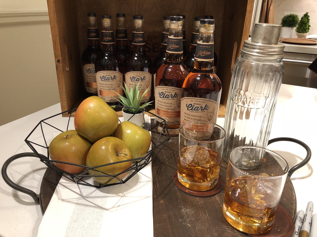 LCBO's tweet photo. Here’s NHL legend Wendel Clark, at the launch of his new whisky collaboration with @JPWisersCA at the Summerhill #LCBO today! He’s there until 6pm! 🥃🙂 #NHL #canadianwhisky #toronto https://t.co/2nYd7MhAEI