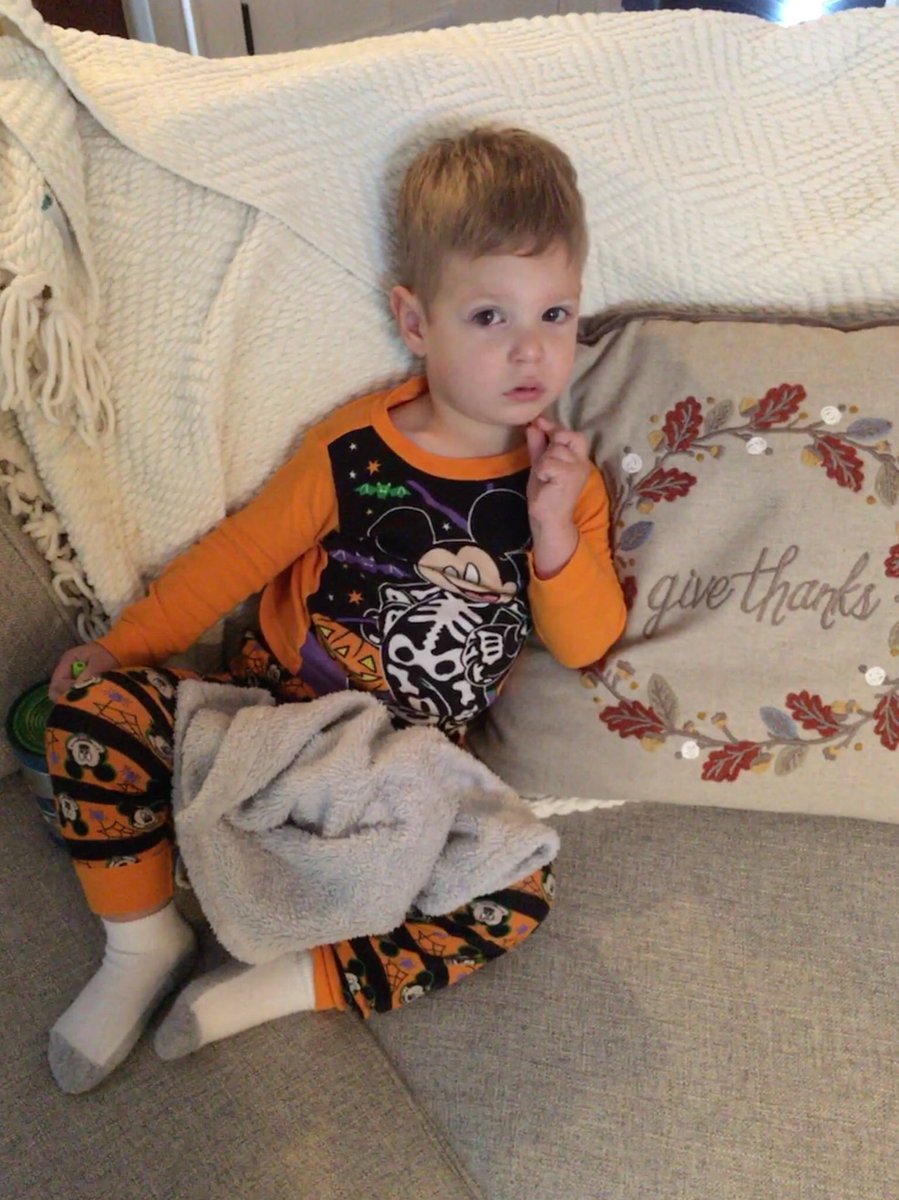 M2the_Danis's tweet photo. Kids sick days are the best. https://t.co/ggdHXpLFyn