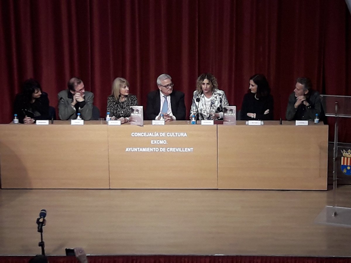 mariaestermas's tweet photo. En #CrevillentCiudadelAlfombra #PremioJuanAntonioCebrian @Silvia_Casasola #JesúsCajello
#CSIMOMIAS #FFHelenaROlmo https://t.co/cfVABSxTcs