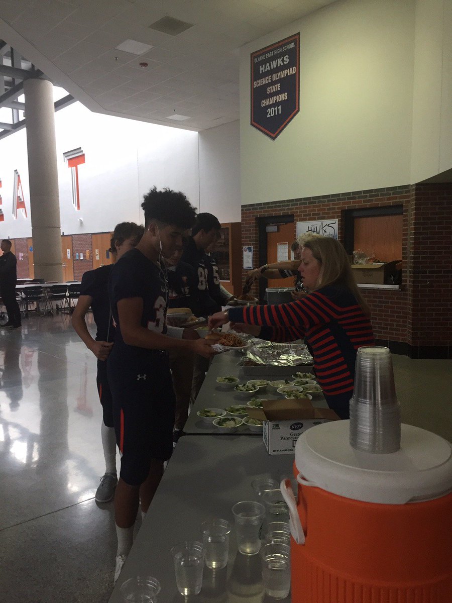 H/T to <a href="/TheOtherPlaceKC/">The Other Place</a> for another EXCELLENT pregame meal before our Senior Night game!  Thanks for being one of our sponsors! #Southweek