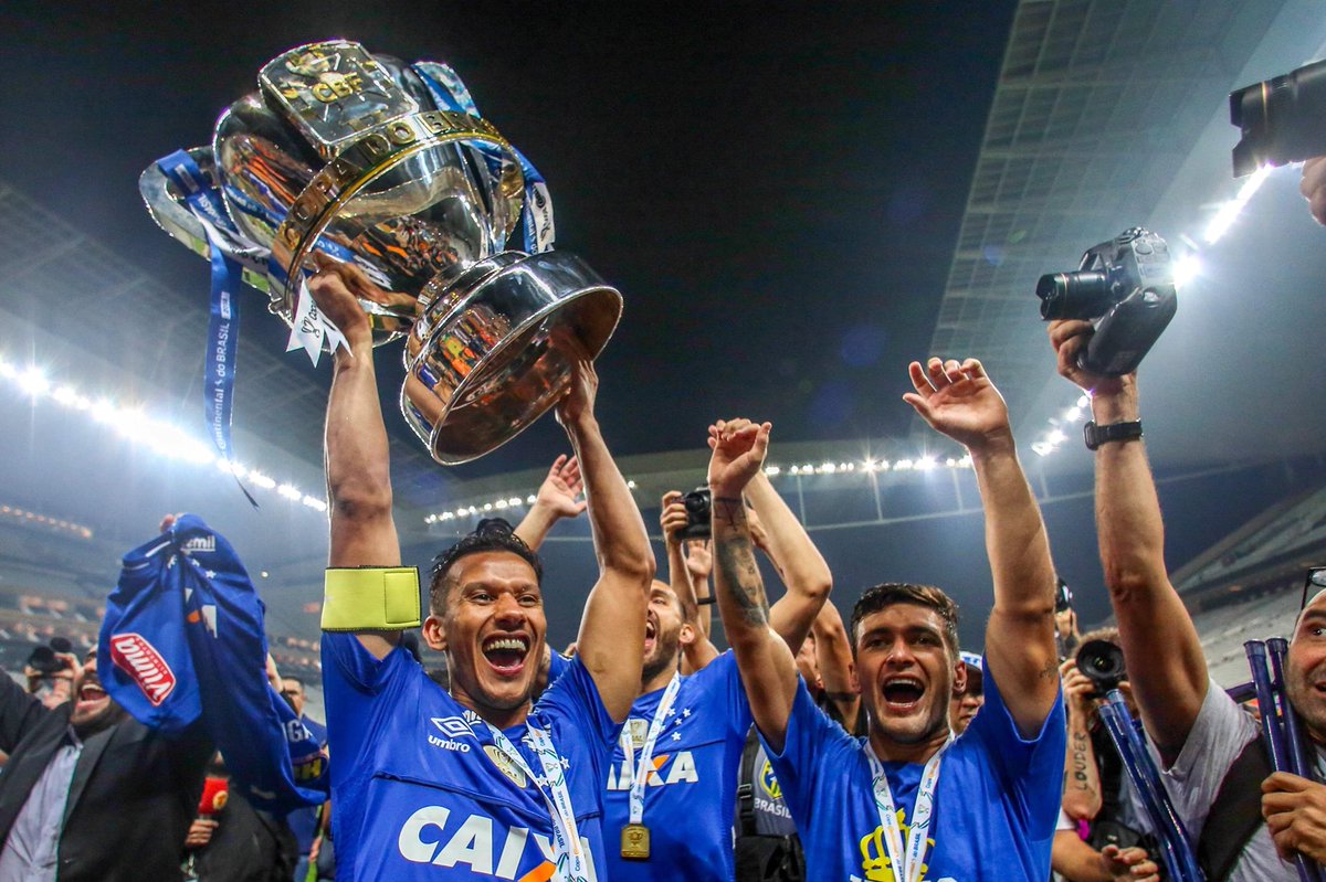 Resultado de imagem para hernan barcos
