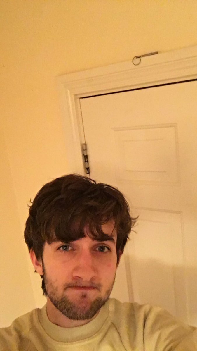 Rob On Twitter How Gamer Men In Their 30s Post Selfies