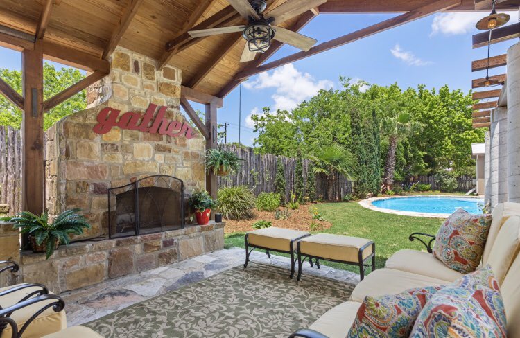 Absolute Charm tweet media