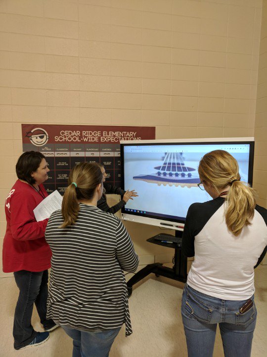 vb4mb's tweet photo. Great way to end the week! Great job @CREfamily for hosting a great poster session collaboration! Lots of awesome learning opportunity! #learnfromyourownteachers #WeAreBranson #crerocks #techcollaboration https://t.co/ezCTPEntH4