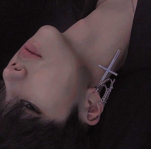 clxuszeray's tweet image. 👉🏻 I'm tired of pretending to be okay. 🌙
🐳 Welcome to my world. 🍀
#infinityfactsaboutme