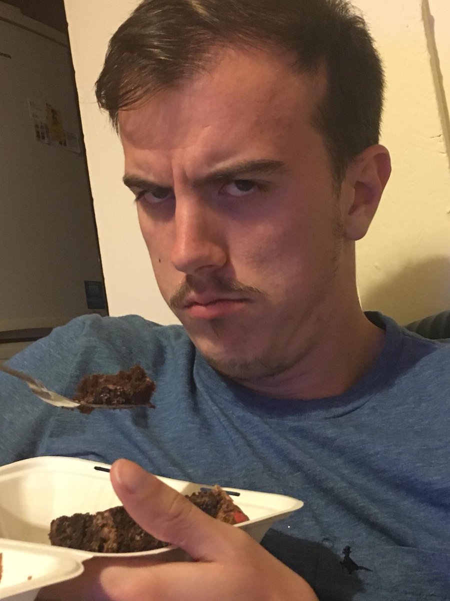 Jarleth_B's tweet photo. Angry being disturbed whilst trying to enjoy cake. #angryeating @TheLastLeg #lastleg https://t.co/mb1dNE2EMy